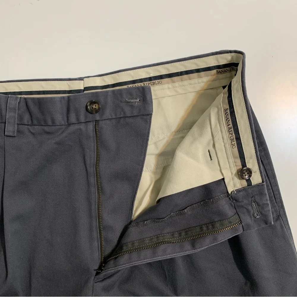 Banana Republic Men’s Gray Smithfield Pleated Relax Fit Cuffed Pants Chinos NWT